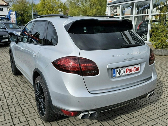 Porsche Cayenne cena 106900 przebieg: 124000, rok produkcji 2012 z Olsztyn małe 667